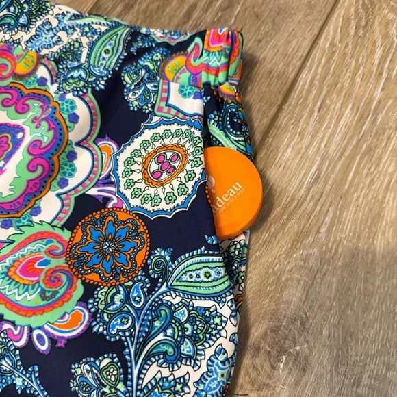 Jude Connally Vibrant Paisley Shorts - Picture 7 of 8